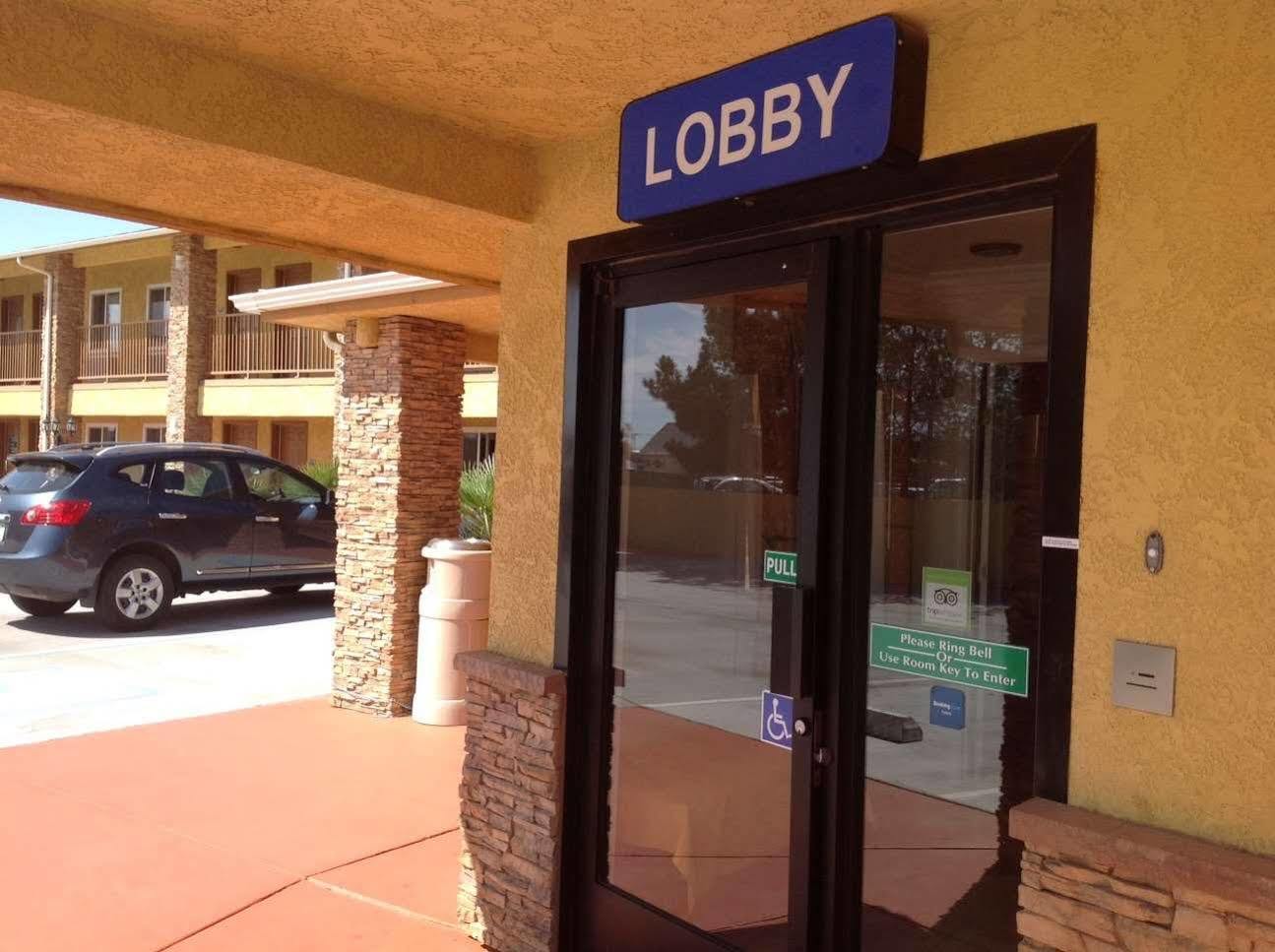 Rodeway Inn Adelanto Us 395 Bagian luar foto