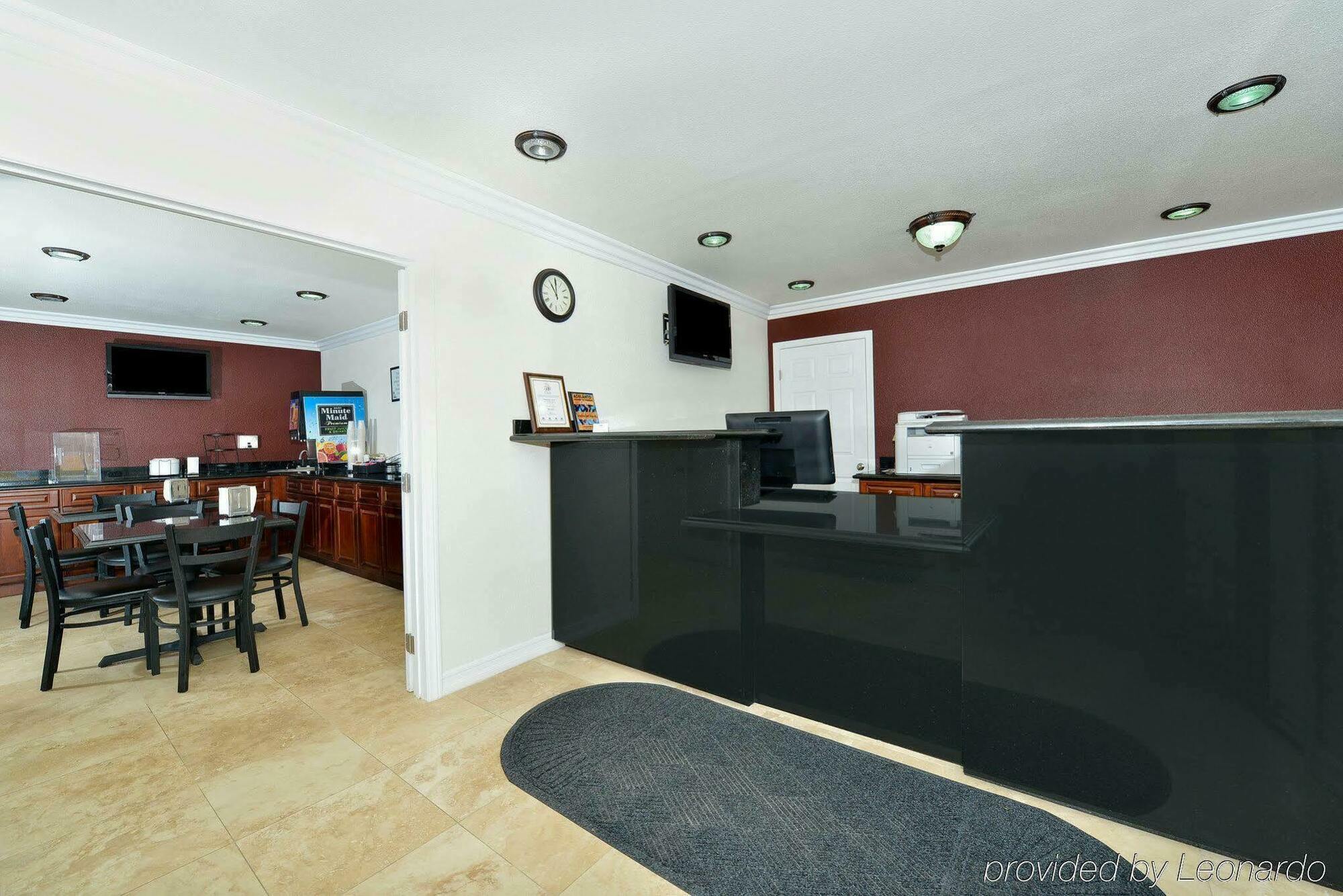 Rodeway Inn Adelanto Us 395 Bagian luar foto