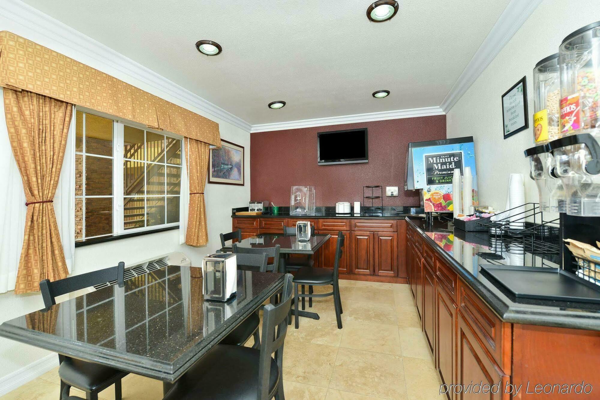 Rodeway Inn Adelanto Us 395 Bagian luar foto